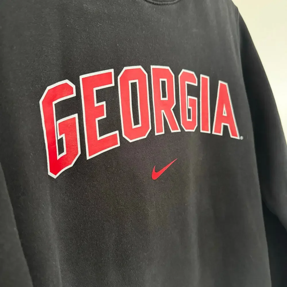 Nike Georgia Bulldogs Club Fleece Arch Long Sleeve Crewneck Sweatshirt in Black